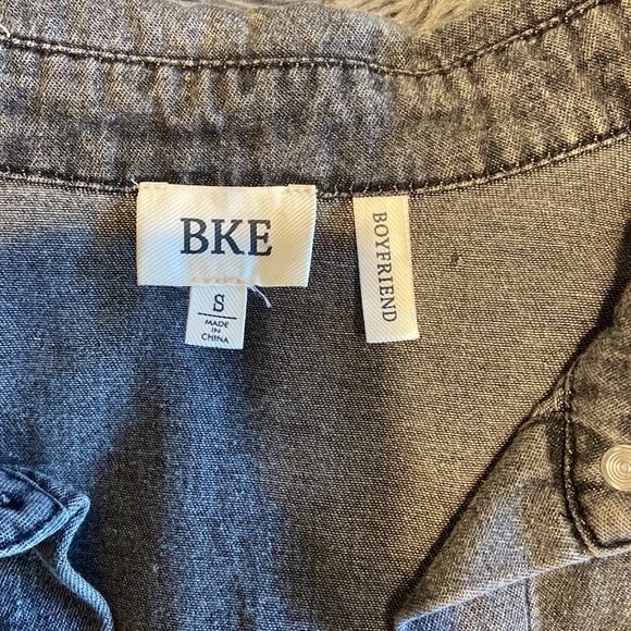 BKE Oversized Jean Shirt - Picture 2 of 4